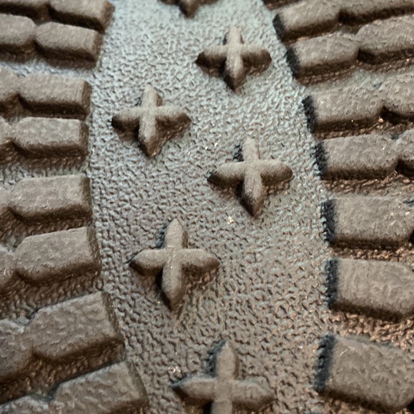 BORN Black Leather Men's Boots size 10 leather upper BNWOT color black - Picture 13 of 16